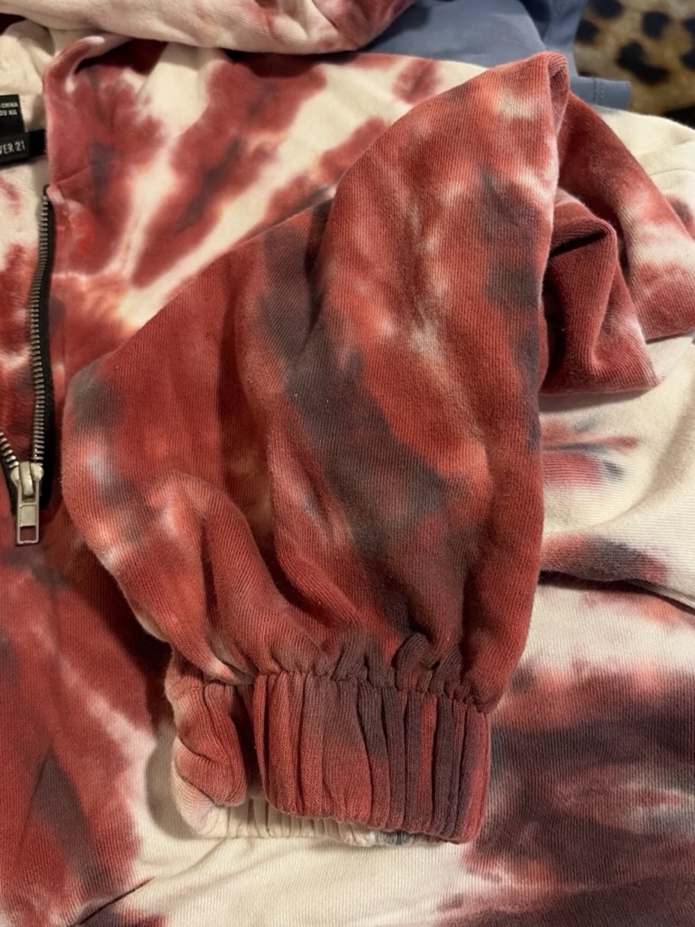 Forever 21 Red and White Tie-Dye Hooded Pullover